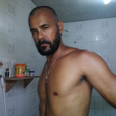 SOU PASSIVO/VERSÁTIL. GOSTO MUITO DE DAR UMA BOA MAMADA. POSSO SER SUBMISSO AO MACHO E ACEITO FETICHES. NÃO A PERFIS SEM FOTO. VENHAM COM TUDO! 🏳️🌈🇧🇷
