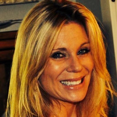 completeteam's profile picture. 