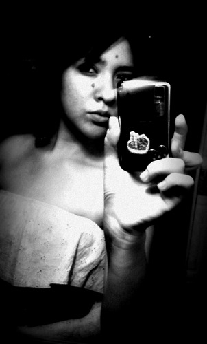 itziipincelito's profile picture. haha m encanta paris , me gusta salir con mis amigas pasarmela super bn