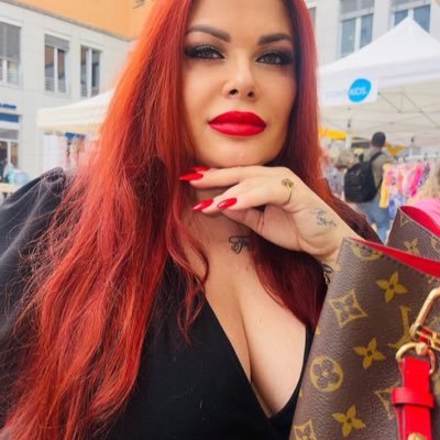 mistressnora33's profile picture. Trained by @mistress Nora Nurturing Mommy Mistress who loves sissys and pegging!