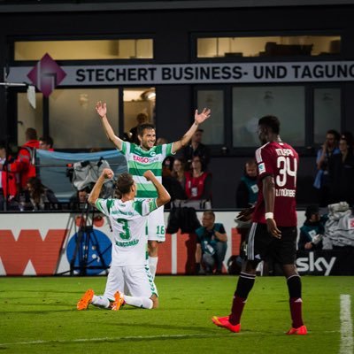 Mitglied bei der SpVgg | Dauerkarten Besitzer | Zurück zur Spielvereinigung Fürth