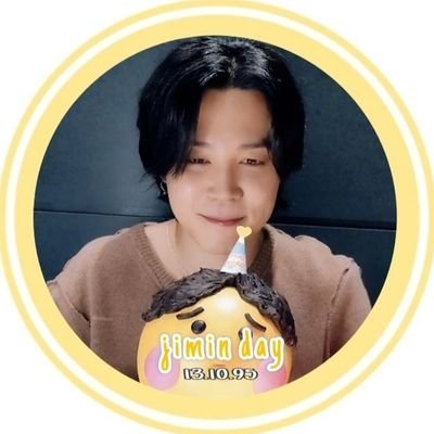 lucyglossmin's profile picture. Baby only army💜//26 años//mexicana//
me gusta la hamburguesa🍔