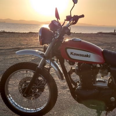 shooou_camp's profile picture. 250TR。
休日ライダーです。
たまにYouTubeに動画投稿する。