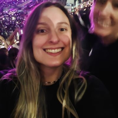 Confeiteira, espiritualizada, reikiana, desejo o bem e vivo sempre rindo e sorrindo. segue lá meu insta: raissa_parada