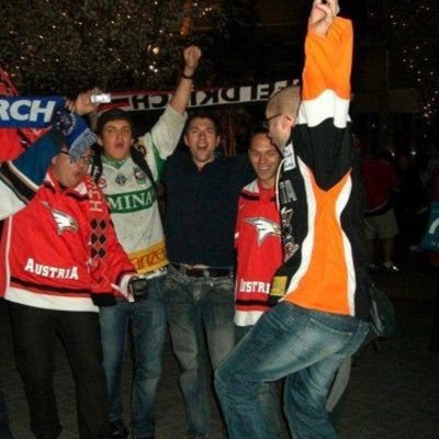 markhitchy's profile picture. Big fan of Darts, Farts and Tarts