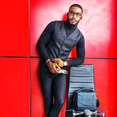 Entrepreneur_Tech ||Conseil Fiscal_Auditeur⚖️ ||Autodidacte 🎨 ||Photo model_Conseiller 👔 ||Stratiote🏋♂ Je t'instruirai et te montrerai la voie...
📍🌍🇨🇲