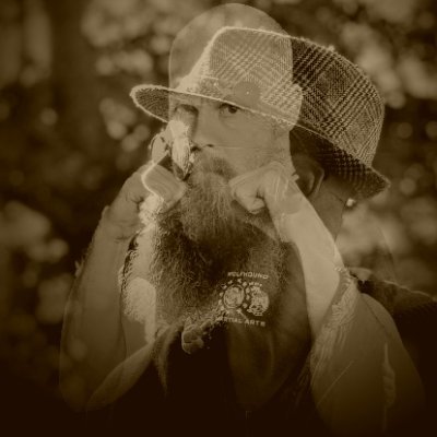 Interspiritual new monastic and minister, Irish spirituality practitioner, visual artist, martial artist and self protection instructor.