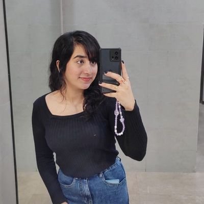 dramawDivs's profile picture. You can't spell Divya without Diva ✨
Btech'24 
Front-end developer (someone please hire me 😭🥺)