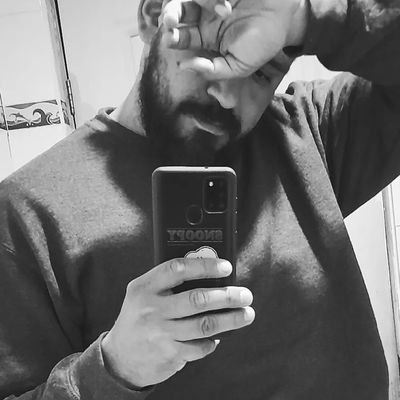 vitoguzzz87's profile picture. Mi espacio de morbo voyerismo.