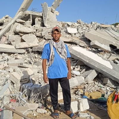 I am Naeem from Gaza. Your donation will make a difference in my life and the life of my family 🇵🇸💔