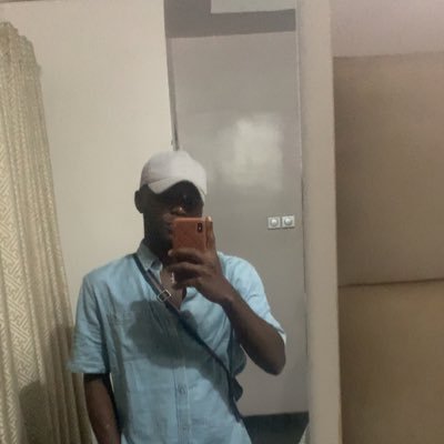 BUSINESS MANAGER👨🏾💻/ PROJECT MANAGER /DEVELOPMENT EXPERT 👨🏾💼/MEMBER OF @sdgc /SINITOR✌🏾 /FAN OF @Arsenal / 07-09✨ /KEEP THE HOPE ALIVE📌