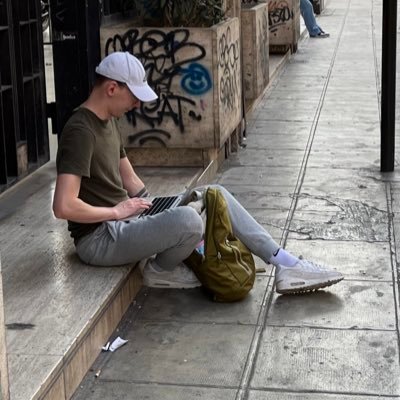 faltorn's profile picture. server guy trying to be dev guy

https://t.co/MHYwHJkdxn