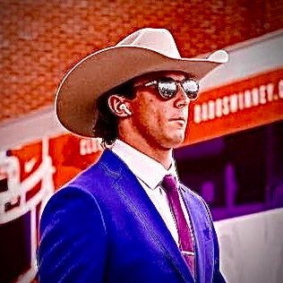 jets_way's profile picture. Clemson till the very end, klubnik is NOT second coming. part time jets fan unfortunately