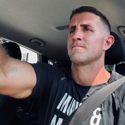 Trying to get strong & learn from others. Into weightlifting, hiking, & dogs. married. proud Dad @tenthousandcc Ambassador 🩳 https://t.co/tLDFkIsYGK