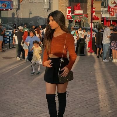 faiza_khan07's profile picture. Fashion, confidence, and self-love advocate.
Breaking stereotype