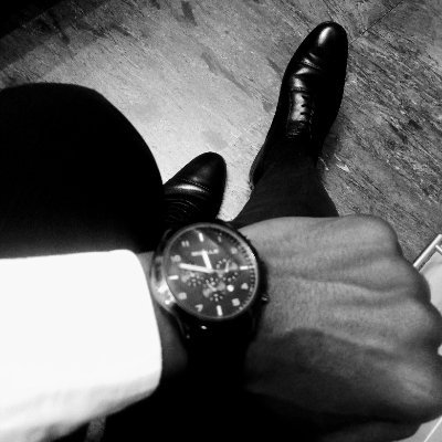 I believe in God🙏,follow my mind😎
Passionate💞,Entrepreneur
Arsenal fan🫶
Rotaractor @RctKyambogo