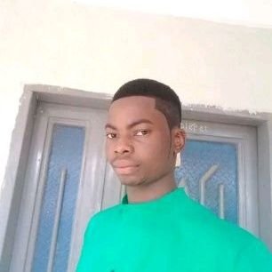 solaAluko415659's profile picture. 