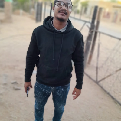 Up-and-coming artist based in Upington, Northern Cape 🎨 | Capturing stories through creativity and passion | South Africa's next big thing 🌍✨