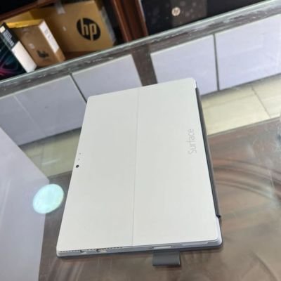 NugsUew's profile picture. none