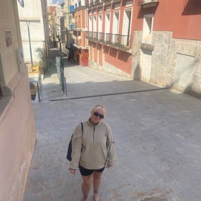 lilperryx's profile picture. •23