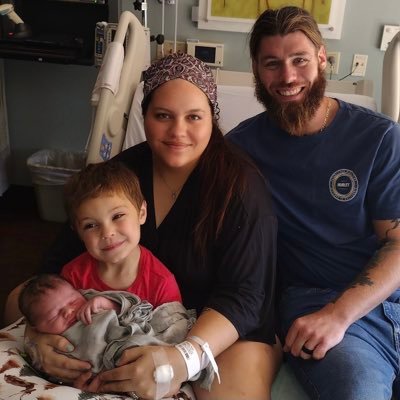 lexsheeley12393's profile picture. Mom of 2🤍wife💍basshead👾free spirit✨drifter👽hippie✌🏽#PLUR ☮️🫶🏽🏳️‍🌈🤝THROW YA X UP🙅🏻‍♀️‼️#EXCISION🦖#HIPPIESABOTAGE🍄RIP Dad & Dillon💛🌄