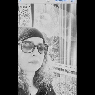 AmenehHani's profile picture. لا معنى للحرية دون حرية المرأة من كل قيد