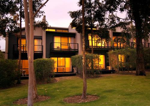 The natural choice of accomodation in the heart of Margaret River. Enjoy our forest views while just metres away from the town centre.