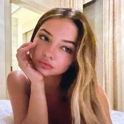 abramsigracie's profile picture. the hunger games (2012)