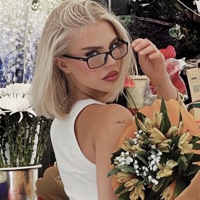 ⠀ ⠀ ⠀ ⠀⠀⠀* 𝗍һᥱ m᥆s𝗍 𝒑𝒐𝒘𝒆𝒓𝒇𝒖𝒍 𝖿ᥱᥱᥣ᰻ᥒg ᰻ᥒ 𝗍һᥱ ⠀ ⠀ ⠀ ⠀ ⠀ ⠀ ⠀ ᥕ᥆rᥣძ ᰻s 𝗍һᥱ 𝒃𝒍𝒐𝒐𝒅𝒍𝒖𝒔𝒕 𝗍һᥲ𝗍 ᰻s ᑲ᥆rᥒ 𝖿r᥆m 𝒍𝒐𝒗𝒆 .… ❜