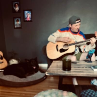 Educator, loving father of three great boys, co-host of The Delayed Offside podcast and Willy W-eh’s In content creator, who loves the Muppets!
