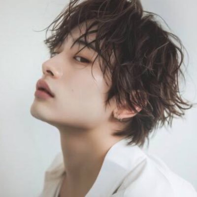 【資産500億デイトレーダー】元連続起業家→現エンジェル投資家 M&Aで子会社売却1大手企業と資本提携して事業の立ち上げ経験あり1アカウントはこちらのみです。1年間限定で運用します。趣味:腕時計収集