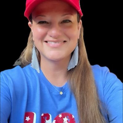 Believer | Wife l Mom l School Counselor | Patriot 🇺🇸 Hebrews 11:1 We the People have spoken!