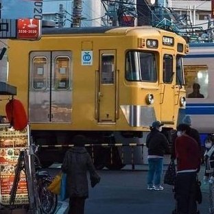 Embark on a journey through the obscure world of forgotten, odd, old and new Japanese Trains.
Submissions are not mine and belong to the owner