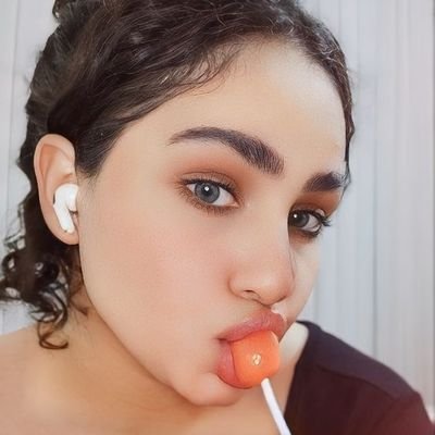 Curly_frfri's profile picture. 