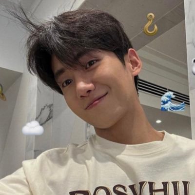 icalstories's profile picture. random talk account.