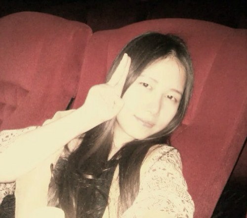 YuerZha's profile picture. 