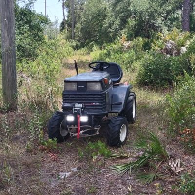 __CHRlSTlAN__'s profile picture. just a lawn mower drivin son of a gun