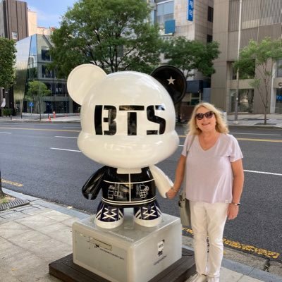 ⟭⟬ B TS Stan, ARMY forever⟬⟭ OT7, 🌸🐰🐨🌼🐭🐿️🌹🐱🐥🐻🌺supportive K-pop mum 💜