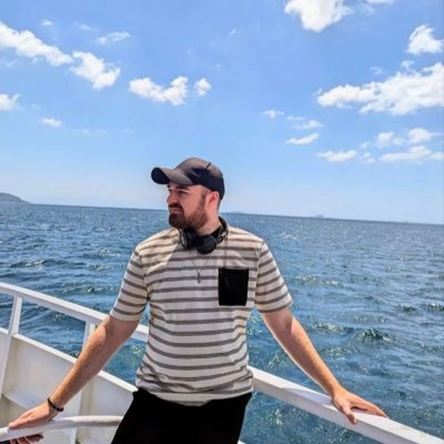 Eski Akpli . Şimdi vatanı için endişe eden vatandaş