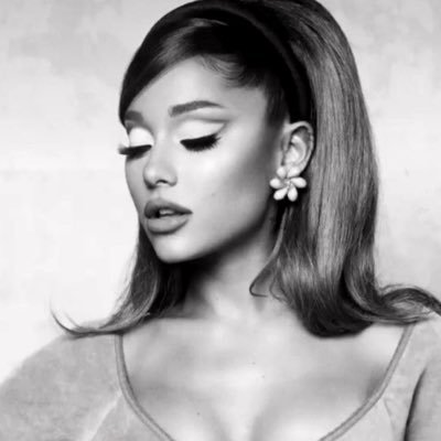 s3nzieee's profile picture. h