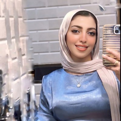 pharmacist,student at HUE, kazemelsaher, Amira Elbialy , كأنما السعدُ مرهونٌ بضحكتها ، تُشِعُ في الروحِ أنوارٌ إذا ابتسمت.6/7/2023💍♥️