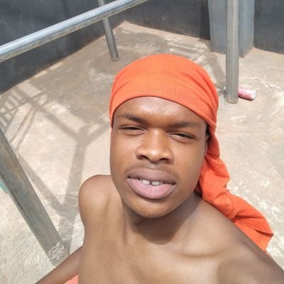 iam_moereal's profile picture. Man ah music head.
Mahrid to the game.