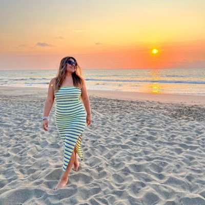 AleGuevara24's profile picture. Coaching / Danza / Libros / Playa 💜✨