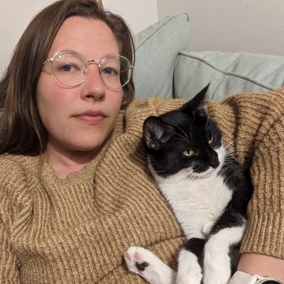 Harper Schmidt Fellow in Theatre and Performance Studies @ Uchicago/ Associate Editor @mid_theory/ Literary Fellow @ Court Theater