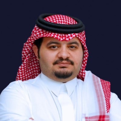 متخصص في العلاقات العامة والاتصال الإستراتيجي، أعمل في صناعة التواصل الإحترافي ومهتم بالتسويق، أؤمن بأنه يمكن لحدث بسيط أن يصنع قصة علاقات عامة جميلة.