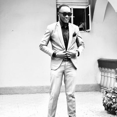 AlbertTrizzyOf1's profile picture. Accountant by profession,  influencer, Staunch Arsenal fan.