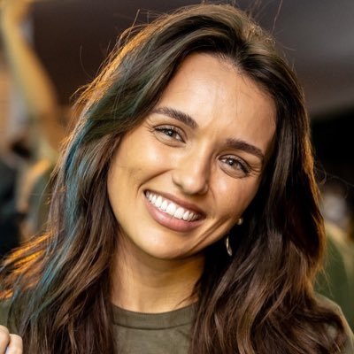 Perfil destinado a postar mídias que envolvam a influencer, apresentadora e atriz, @rafakalimann_ | fan account.
