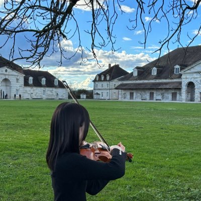 m_sae55's profile picture. |~˙ )🎻