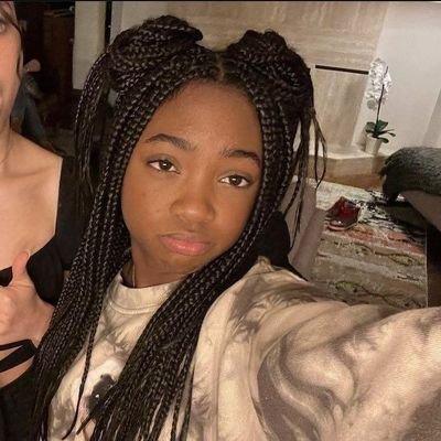 theannelourenco's profile picture. enfp | ravenpuff | cabin 7