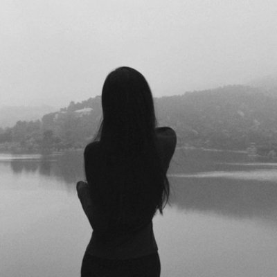 인생은 마치 화폭처럼 색깔을 마음껏 뿌리며 자신의 꿈을 그리는 것입니다. 저는 야외 하이킹🏞, 수영🏊♂️, 사진 촬영📸, 독서📚을 좋아합니다.
현재 한국어🇰🇷🇰🇷를 배우고 있습니다.